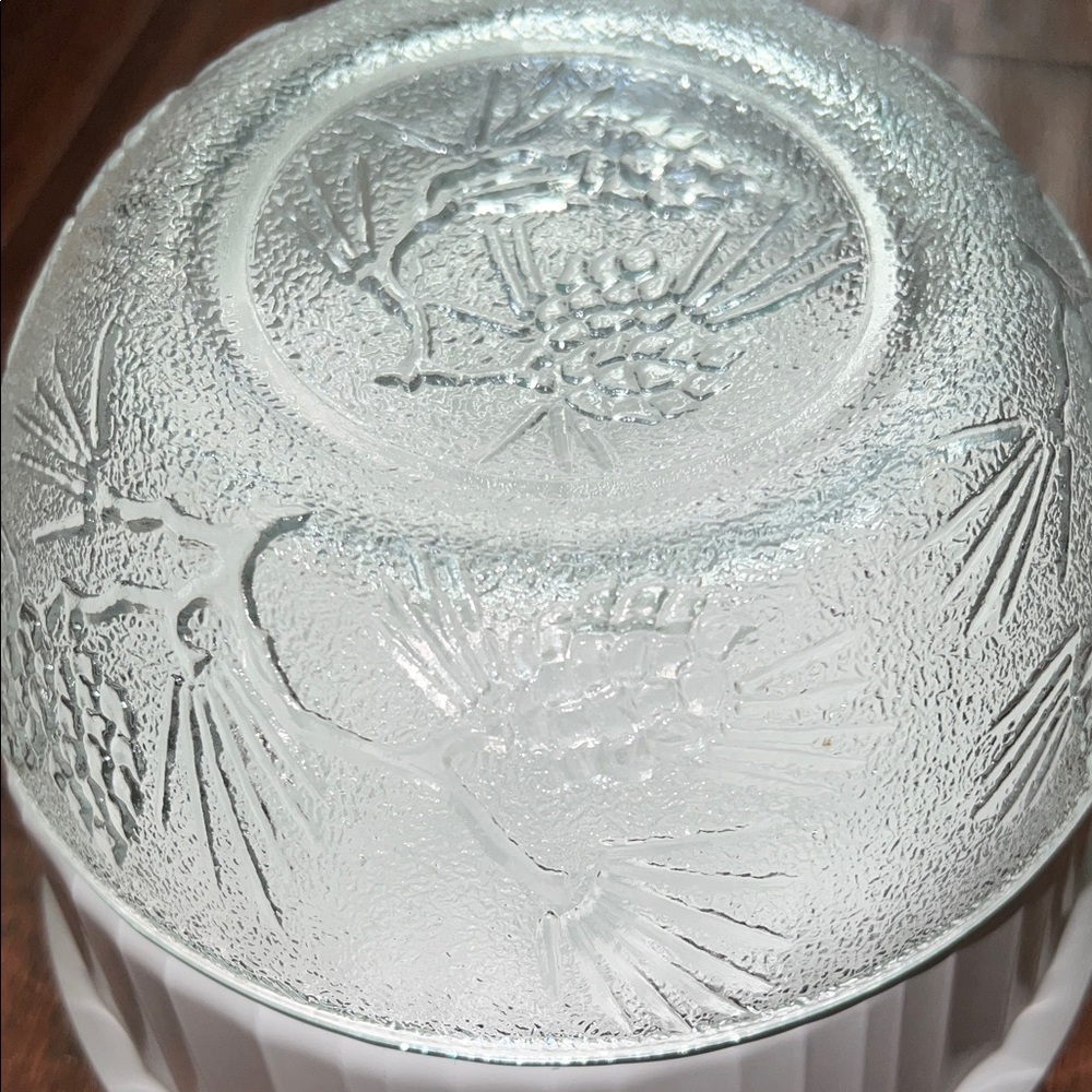 Premium Vintage Tiara Ponderosa Pine Collection Round Bowls (2) $25 - Picture 4 of 4